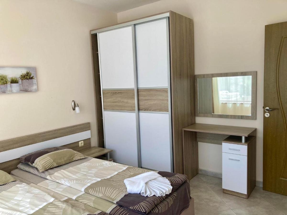 Apartments In Villas Apolon Sozopol Bagian luar foto