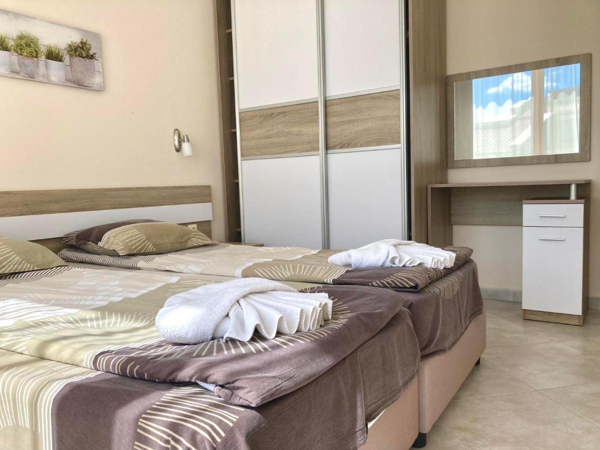 Apartments In Villas Apolon Sozopol Bagian luar foto