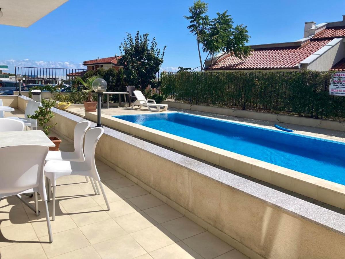 Apartments In Villas Apolon Sozopol Bagian luar foto