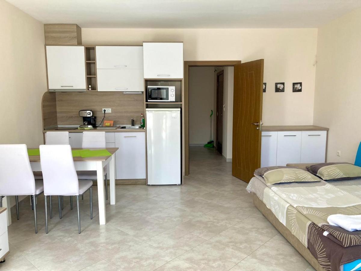 Apartments In Villas Apolon Sozopol Bagian luar foto